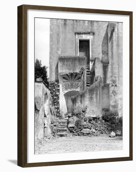 Hazienda, Mexico, c.1926-Tina Modotti-Framed Premium Photographic Print