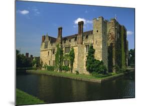 Hever Castle (1270-1470), Childhood Home of Anne Boleyn, Edenbridge, Kent, England, UK-Ian Griffiths-Mounted Photographic Print