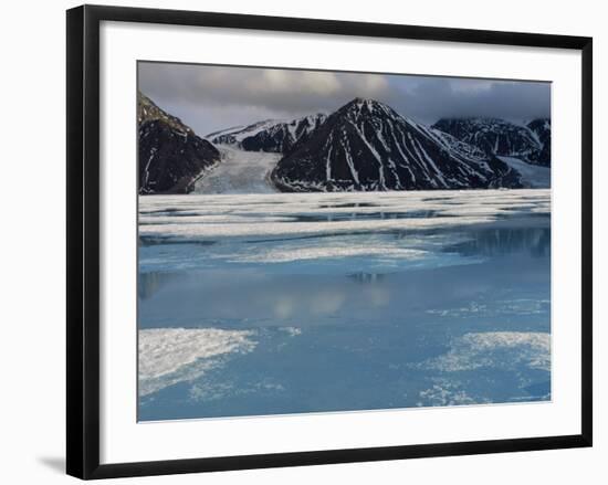 High Arctic Landscape in Spring, -40 Degrees C, Bylot Is, Baffin Is, North West Territories, Canada-Staffan Widstrand-Framed Photographic Print