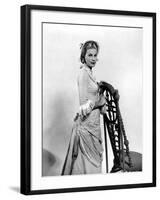 HIGH NOON, 1952 directed by FRED ZINNEMANN Grace Kelly (b/w photo)-null-Framed Photo