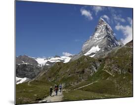 Hikers Below the Matterhorn, Zermatt, Valais, Swiss Alps, Switzerland, Europe-Hans Peter Merten-Mounted Photographic Print