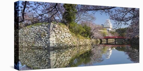 Himeji Castle (Unesco World Heritage Site), Himeji, Kansai, Honshu, Japan-Ian Trower-Stretched Canvas