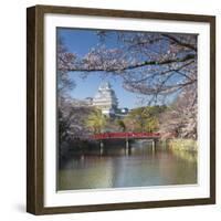 Himeji Castle (Unesco World Heritage Site), Himeji, Kansai, Honshu, Japan-Ian Trower-Framed Photographic Print