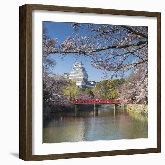 Himeji Castle (Unesco World Heritage Site), Himeji, Kansai, Honshu, Japan-Ian Trower-Framed Photographic Print