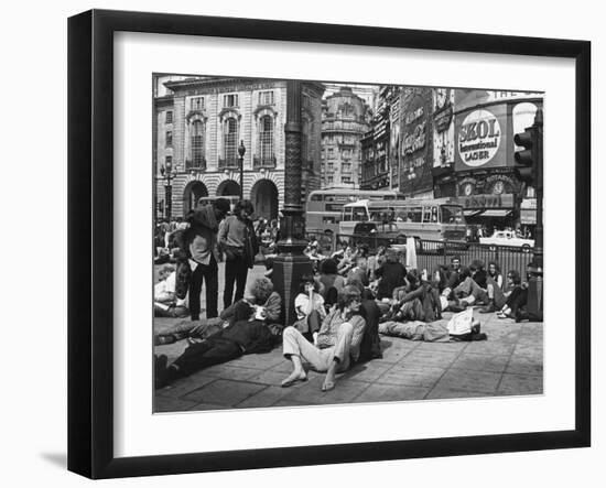 Hippies, Piccadilly 1969-null-Framed Photographic Print