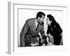 HIS GIRL FRIDAY, 1940 directed by HOWARD HAWKS Cary Grant and Rosalind Russell (b/w photo)-null-Framed Photo