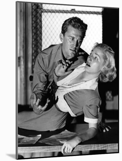 Histoire by detective (Detective Story) by William Wyler with Eleanor Parker, Kirk Douglas, 1951 (b-null-Mounted Photo