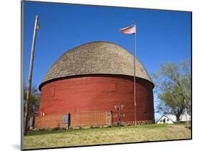 Historic Round Barn on Route 66, Arcadia, Oklahoma, United States of America, North America-Richard Cummins-Mounted Photographic Print