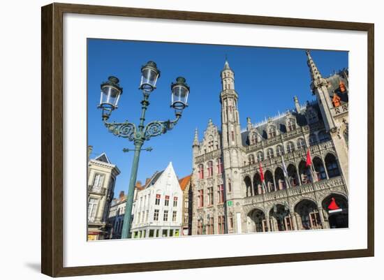 Historium Museum-G&M-Framed Photographic Print