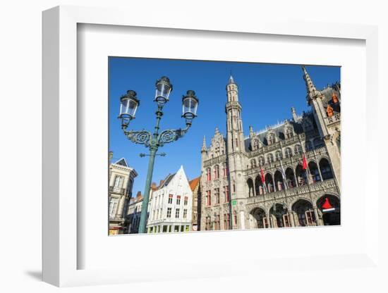 Historium Museum-G&M-Framed Photographic Print