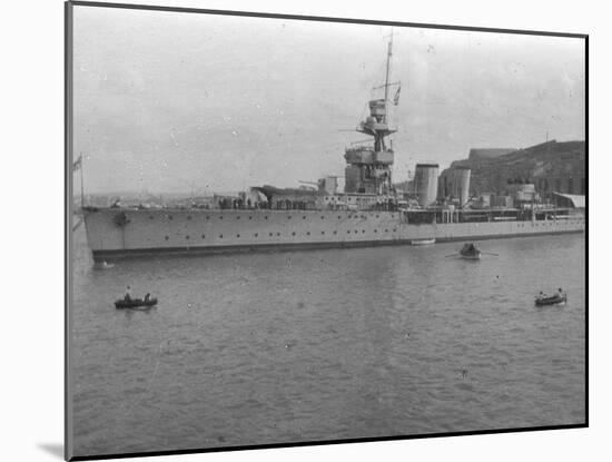 HMS Cardiff, British C-Class Light Cruiser, Malta, C1920S-null-Mounted Giclee Print