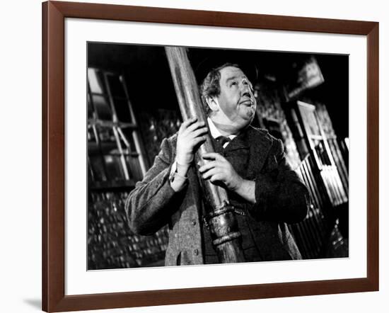 Hobson's Choice, Charles Laughton, 1954-null-Framed Photo