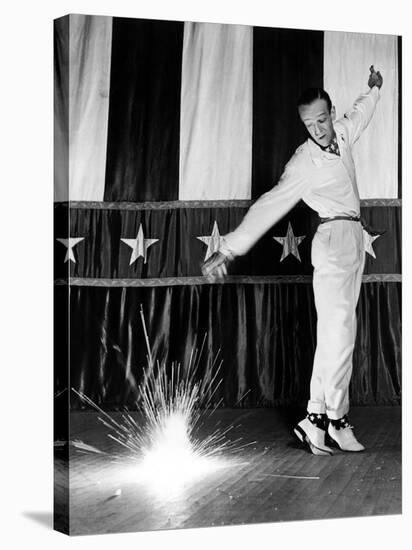Holiday Inn, Fred Astaire, 1942, Dancing-null-Stretched Canvas