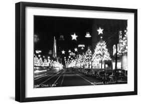 Hollywood, California - Santa Claus Lane Parade on Hollywood Blvd-Lantern Press-Framed Art Print