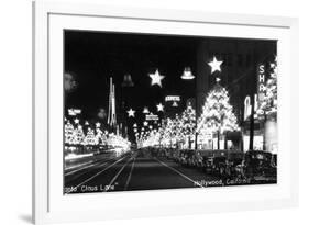 Hollywood, California - Santa Claus Lane Parade on Hollywood Blvd-Lantern Press-Framed Premium Giclee Print