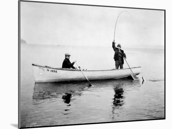 Holmes Harbor, Whidbey Island, Landing Fish, 1931-Asahel Curtis-Mounted Giclee Print