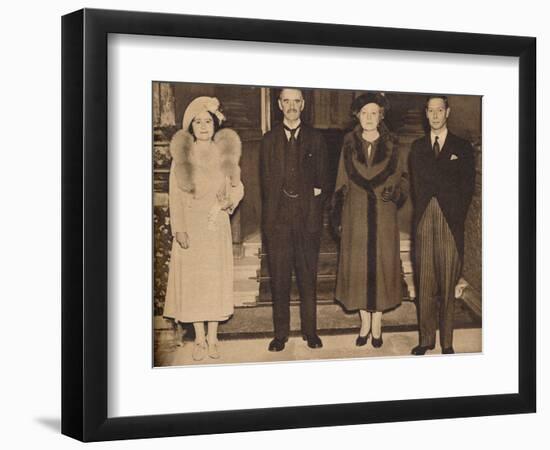 Home Again - the King, the Queen, with Mr. and Mrs. Chamberlain, 1938, (1938)-null-Framed Photographic Print