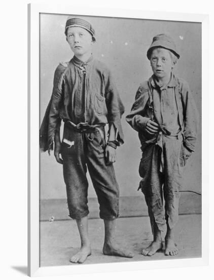 Homeless Boys in New York City-Jacob August Riis-Framed Photographic Print