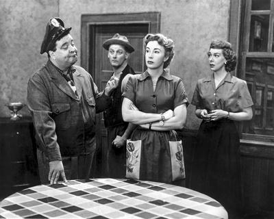 https://imgc.allpostersimages.com/img/posters/honeymooners-lady-crossing-arms-on-abdomen-and-sheriff-talking_u-L-Q117ZWX0.jpg?artPerspective=n
