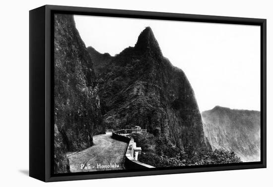 Honolulu, Hawaii - Pali Peak-Lantern Press-Framed Stretched Canvas