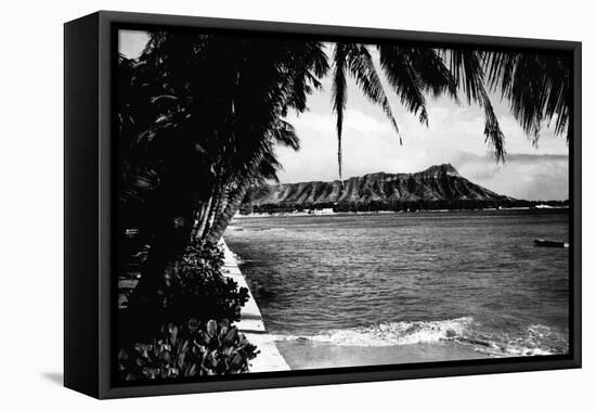 Honolulu, Hawaii - View of Diamond Head Photograph-Lantern Press-Framed Stretched Canvas