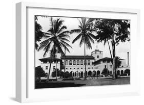 Honolulu, Hawaii View of Federal Bldg and Post Office Photograph - Honolulu, HI-Lantern Press-Framed Art Print