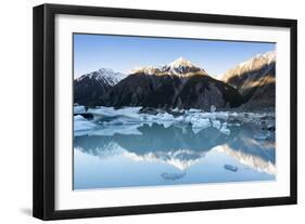 Hooker Glacier Lake, Mount Cook (Aoraki), Hooker Valley Trail, South Island, New Zealand-Ed Rhodes-Framed Photographic Print