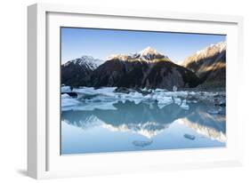 Hooker Glacier Lake, Mount Cook (Aoraki), Hooker Valley Trail, South Island, New Zealand-Ed Rhodes-Framed Photographic Print