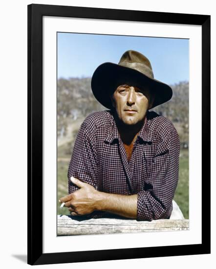 Horizons sans Frontieres THE SUNDOWNERS by Fred Zinnemann with Robert Mitchum, 1960 (photo)-null-Framed Photo