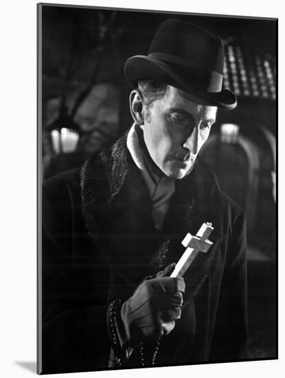 Horror Of Dracula, Peter Cushing, 1958-null-Mounted Photo