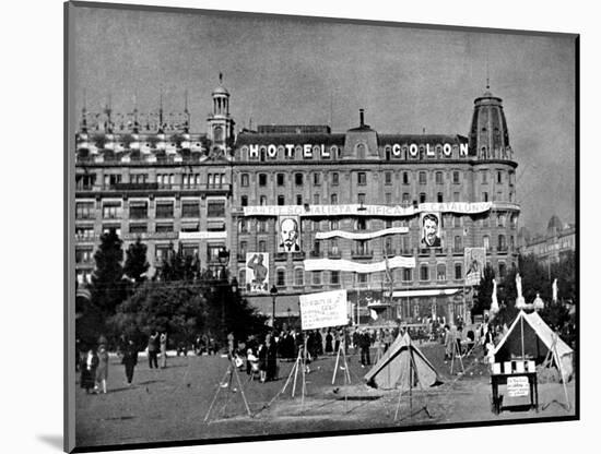 Hotel Colon, Barcelona; Spanish Civil War, 1936-null-Mounted Art Print