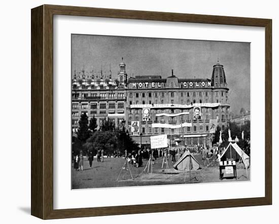 Hotel Colon, Barcelona; Spanish Civil War, 1936-null-Framed Art Print