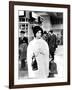 Hotel International THE V.I.P.S d'Anthony Asquith with Elizabeth Taylor, 1963 (b/w photo)-null-Framed Photo