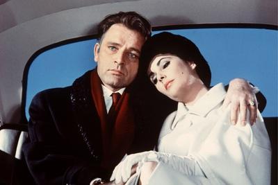 https://imgc.allpostersimages.com/img/posters/hotel-international-the-v-i-p-s-d-anthony-asquith-with-elizabeth-taylor-and-richard-burton-1963-p_u-L-Q1C23YP0.jpg?artPerspective=n