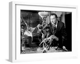 House on Haunted Hill, Vincent Price, 1959-null-Framed Photo