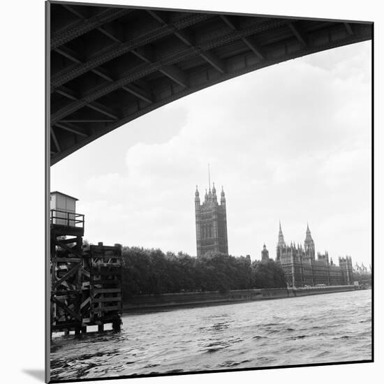 Houses of Parliament. 21st August 1971-Staff-Mounted Photographic Print
