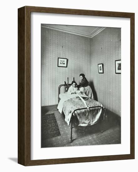 Housewifery, Barnsbury Park School, Islington, London, 1908-null-Framed Photographic Print