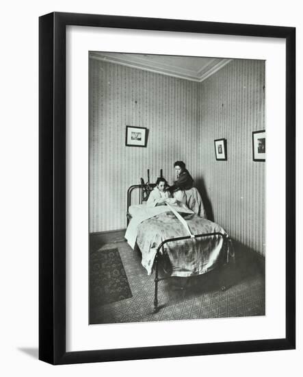 Housewifery, Barnsbury Park School, Islington, London, 1908-null-Framed Photographic Print