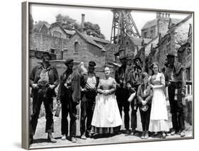 How Green Was My Valley, 1941-null-Framed Photo