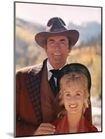 HOW THE WEST WAS WON, 1962 directed by HENRY HATHAWAY (The Plains Gregory Peck and Debbie Reynolds -null-Mounted Photo