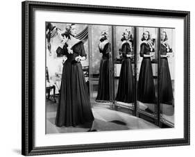 How to Marry a Millionaire, 1953-null-Framed Photographic Print