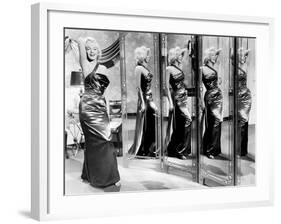 How to Marry a Millionaire, Marilyn Monroe, 1953-null-Framed Photo