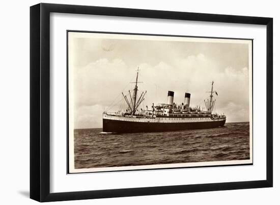 HSDG, Dampfschiff M.S. Monte Cervantes Auf Hoher See-null-Framed Giclee Print