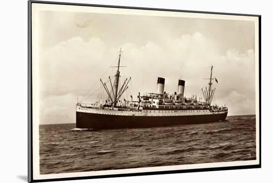 HSDG, Dampfschiff M.S. Monte Cervantes Auf Hoher See-null-Mounted Giclee Print