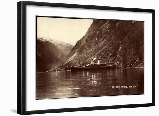 HSDG, in Der Naerobucht,M.S. Monte Sarmiento, Dampfer-null-Framed Giclee Print