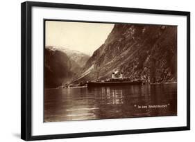 HSDG, in Der Naerobucht,M.S. Monte Sarmiento, Dampfer-null-Framed Giclee Print