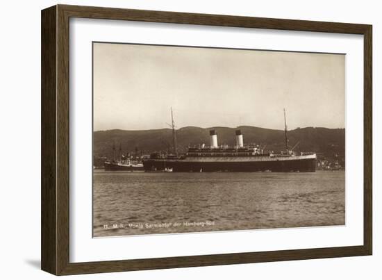 HSDG, M.S. Monte Sarmiento, Dampfschiff an Der Küste-null-Framed Giclee Print