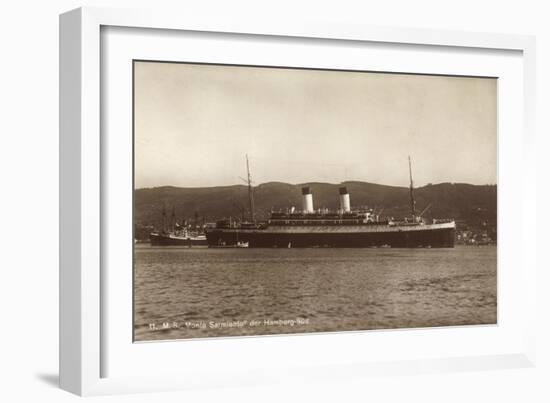 HSDG, M.S. Monte Sarmiento, Dampfschiff an Der Küste-null-Framed Giclee Print