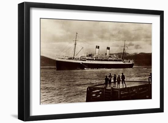 HSDG, Zweischrauben Dampfschiff Monte Olivia, Kinder-null-Framed Giclee Print