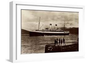 HSDG, Zweischrauben Dampfschiff Monte Olivia, Kinder-null-Framed Giclee Print